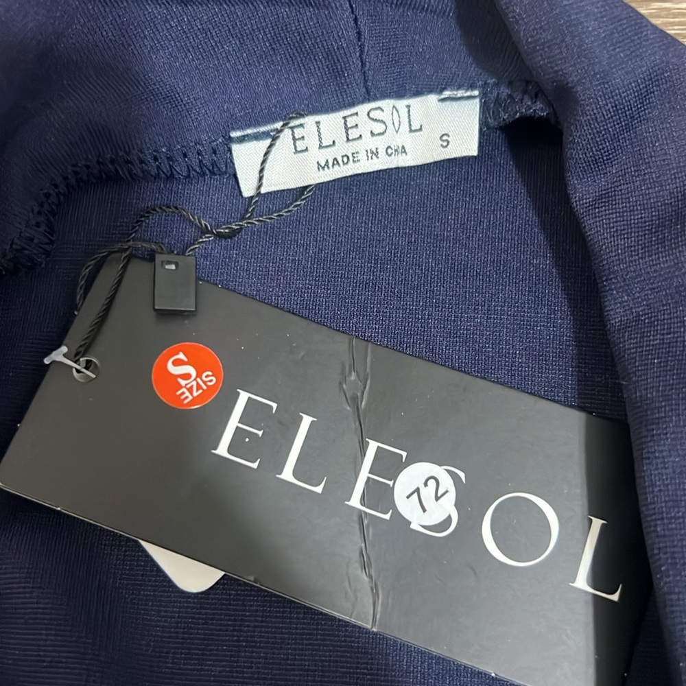 Elesol Blue Blazer NWT retail $49 - Picture 2 of 4